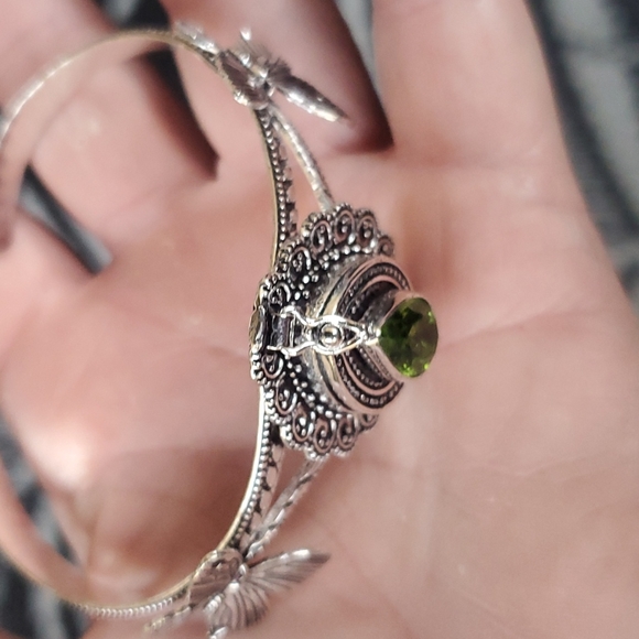 New Peridot 925 Silver Butterflies Poison Cuff Bracelet. - Picture 4 of 12